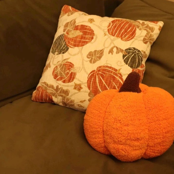 Threshold printed pumpkin square throw pillow - Picture 6 of 8